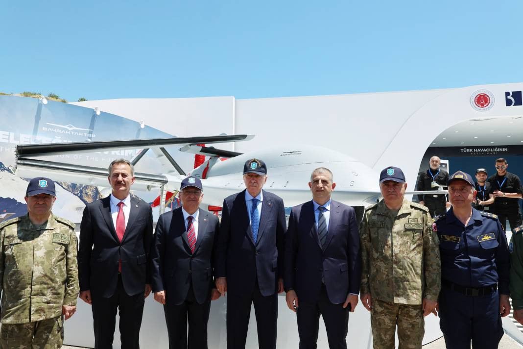 Erdoğan Savunma Sanayii Fuarı'nı gezdi - Resim: 13